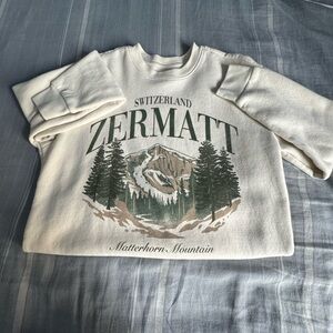 Hollister Switzerland sweater